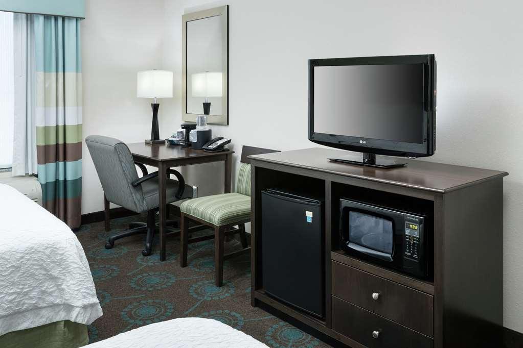 Hampton Inn & Suites Huntsville Research Park Area Номер фото