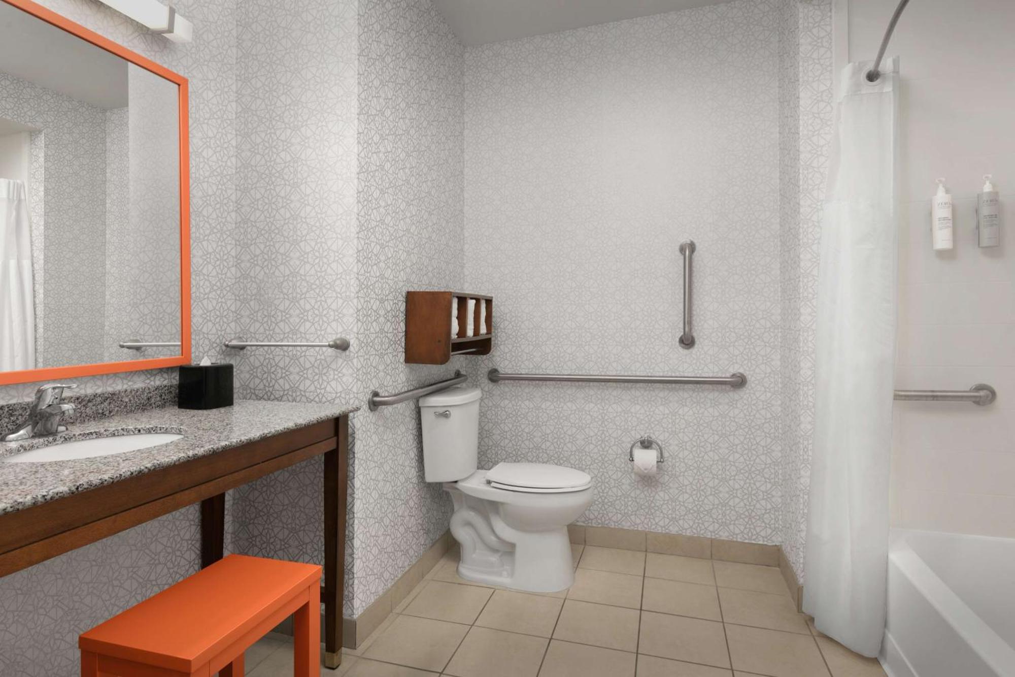 Hampton Inn & Suites Huntsville Research Park Area Экстерьер фото