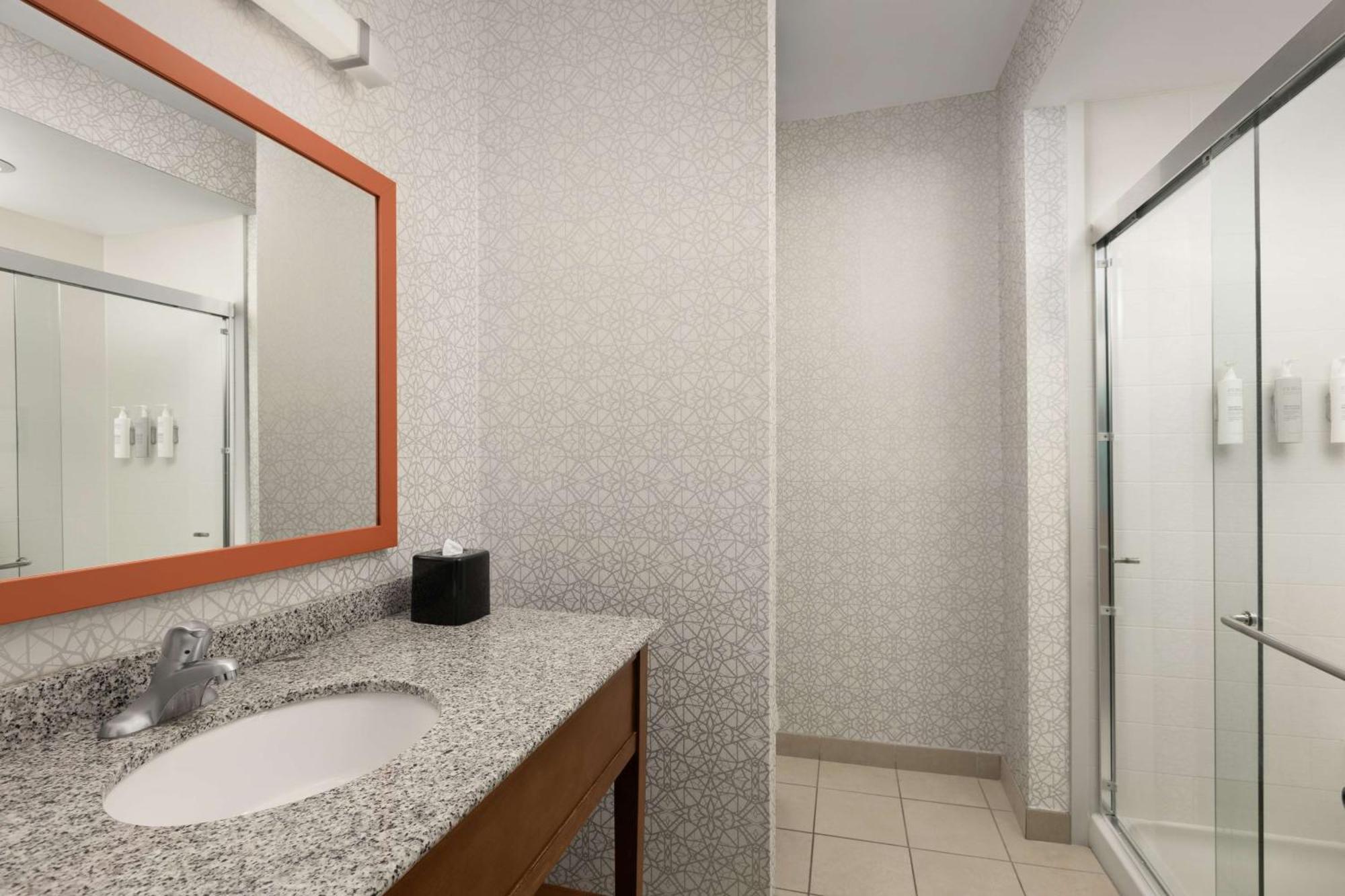 Hampton Inn & Suites Huntsville Research Park Area Экстерьер фото