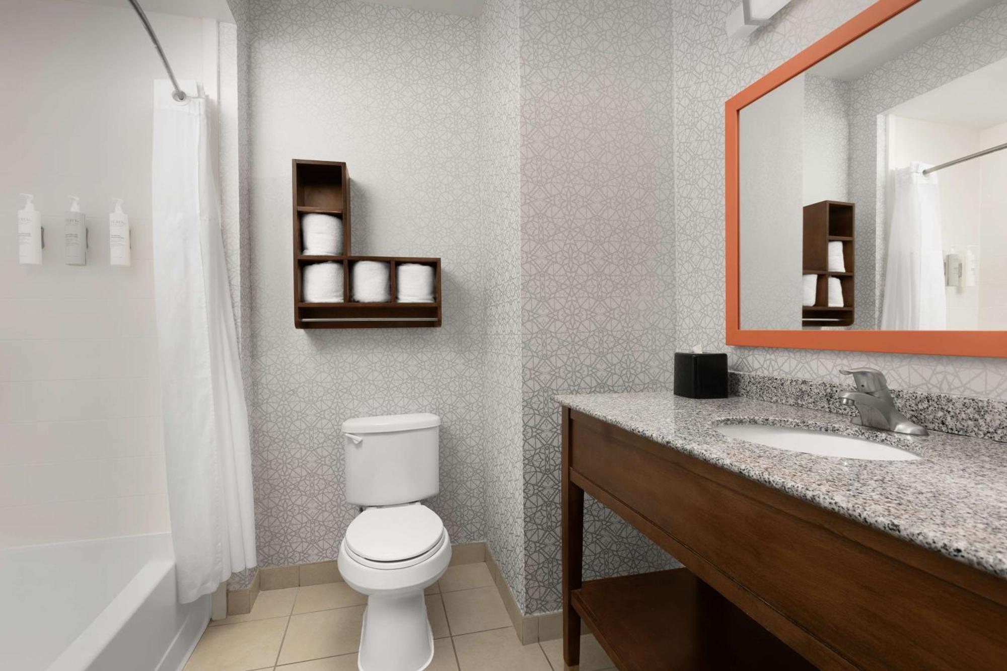 Hampton Inn & Suites Huntsville Research Park Area Экстерьер фото