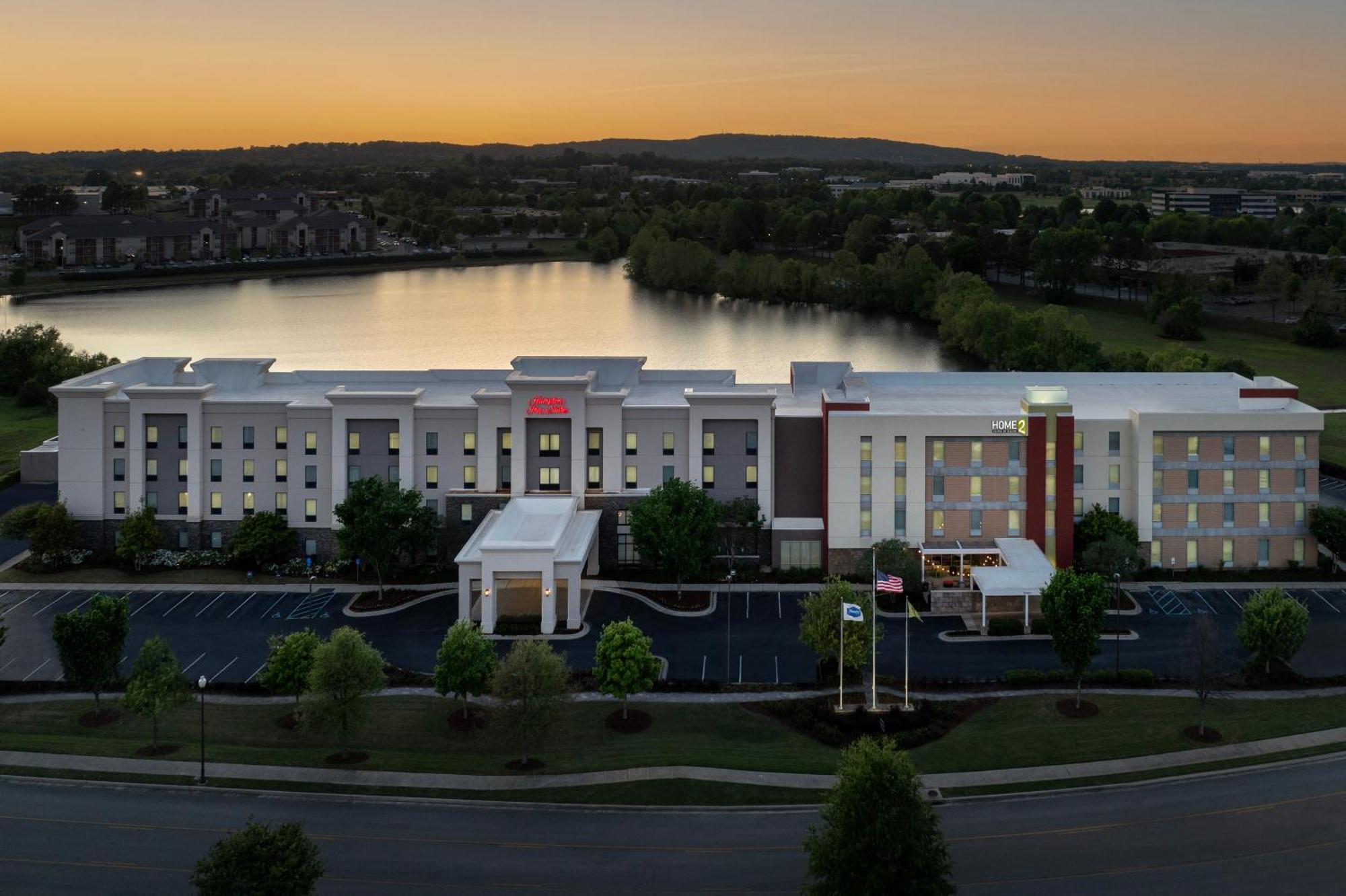 Hampton Inn & Suites Huntsville Research Park Area Экстерьер фото